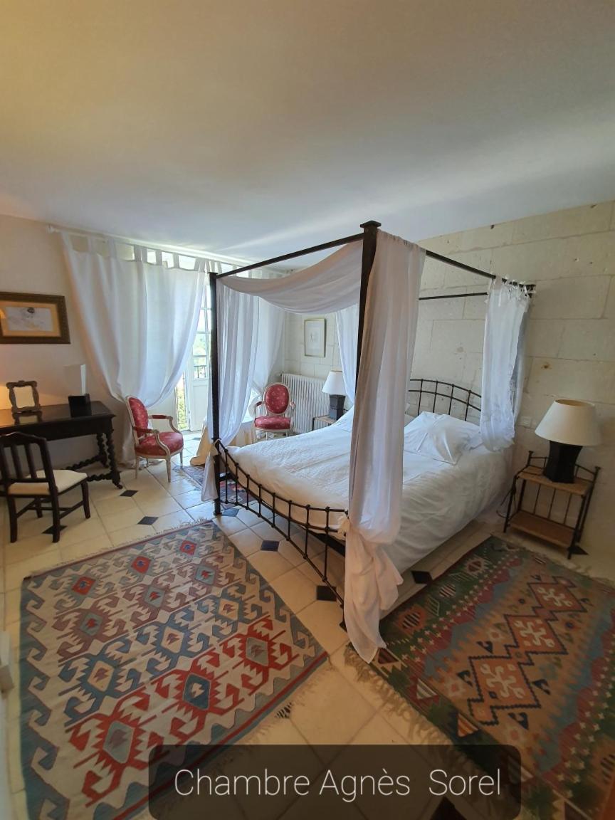 Le Presbytere De La Cite Royale De Loches Kamer foto